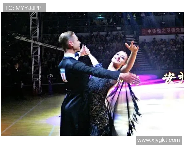 2019夏季联赛精彩对决中国队与雄鹿队的激烈碰撞与精彩瞬间回顾