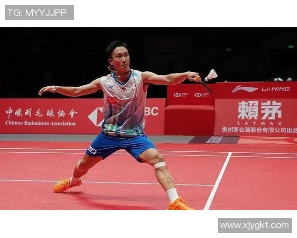 深圳羽毛球队中路突破战术解析与实战应用探讨